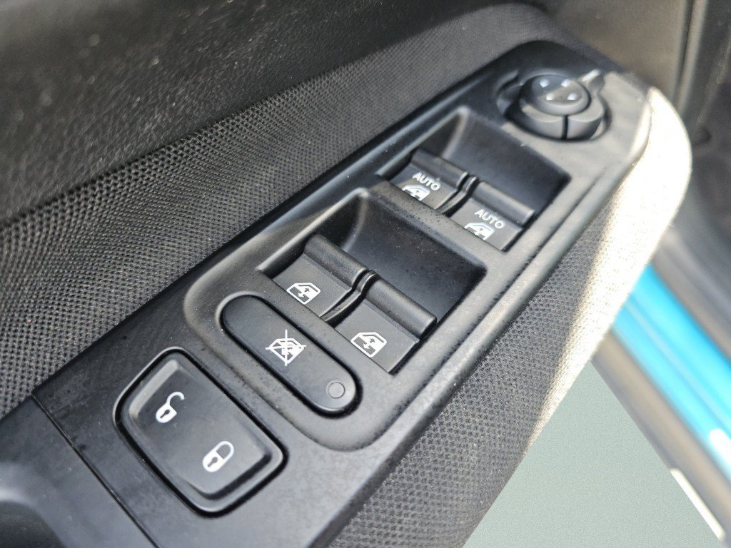 Used 2021 Jeep Renegade Sport w/ Sport Appearance Group AWD/4WD image 26