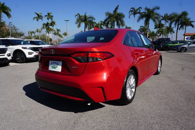 Used 2021 Toyota Corolla XLE image 3