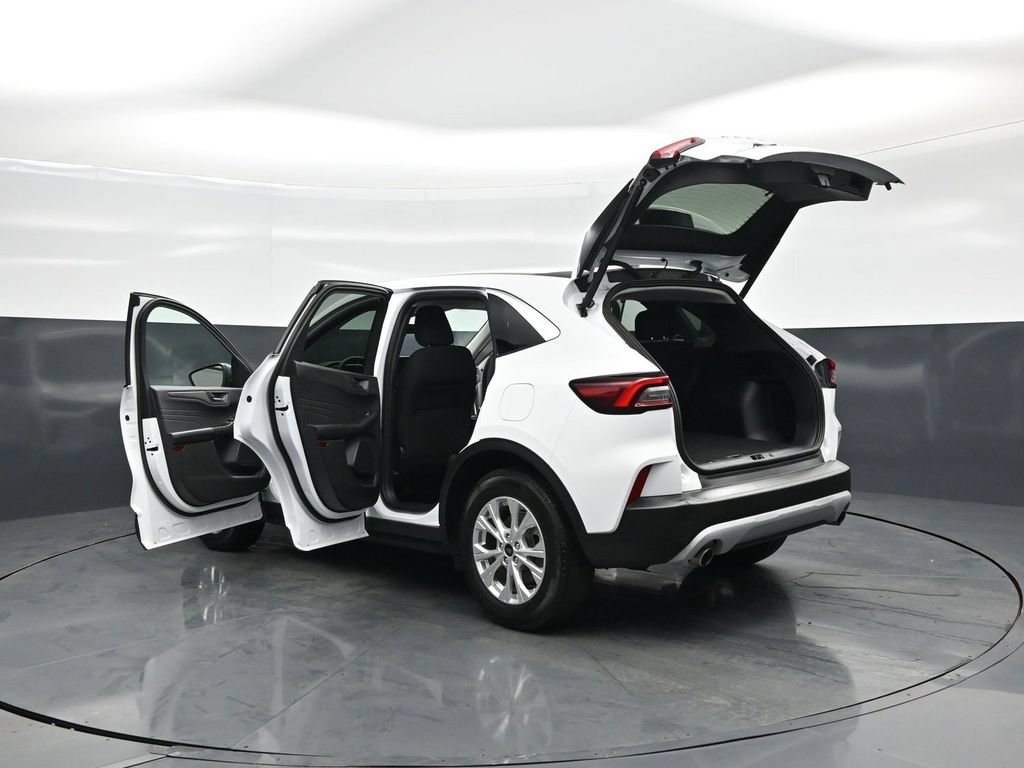 Certified 2023 Ford Escape Active FWD image 18