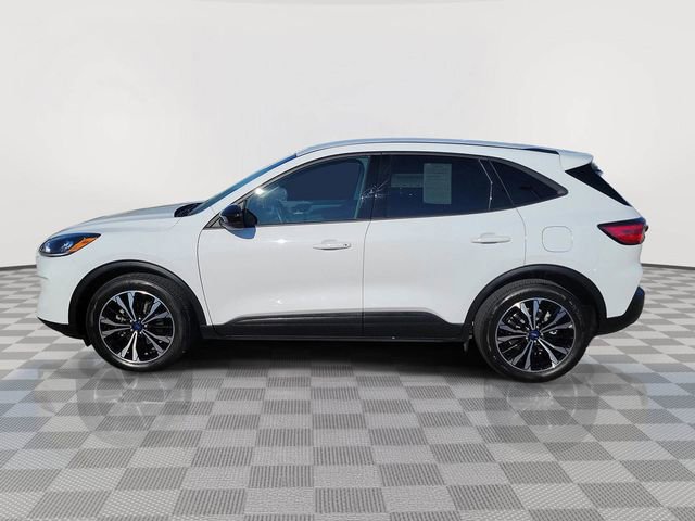Certified 2022 Ford Escape SE w/ SE Sport Appearance Package FWD image 2