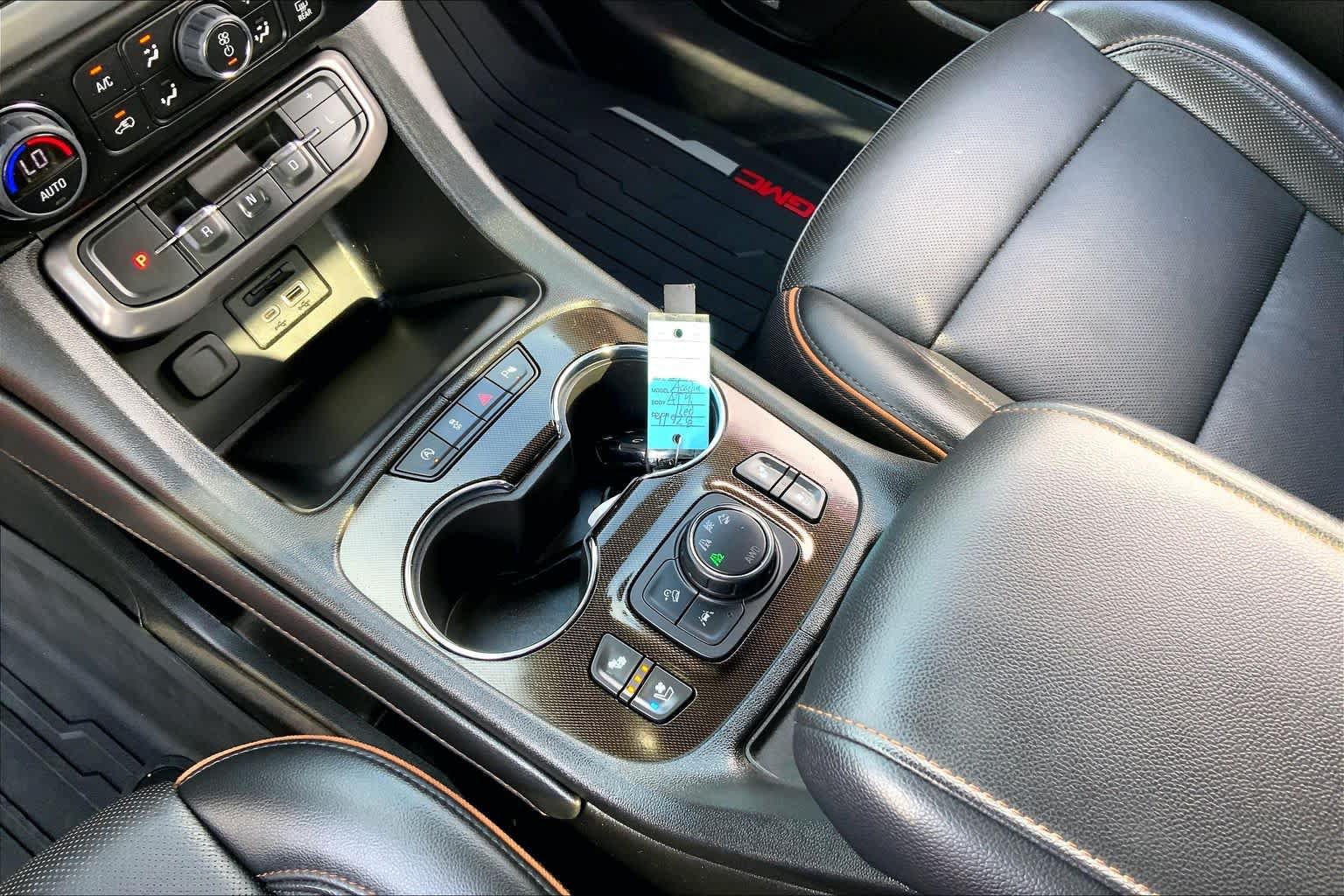 Used 2023 GMC Acadia AT4 w/ Technology Package AWD/4WD image 15