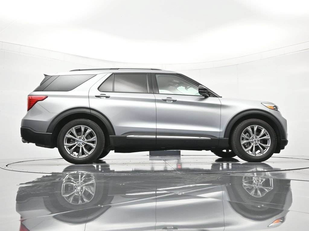 Certified 2023 Ford Explorer Limited w/ Equipment Group 301A RWD image 40