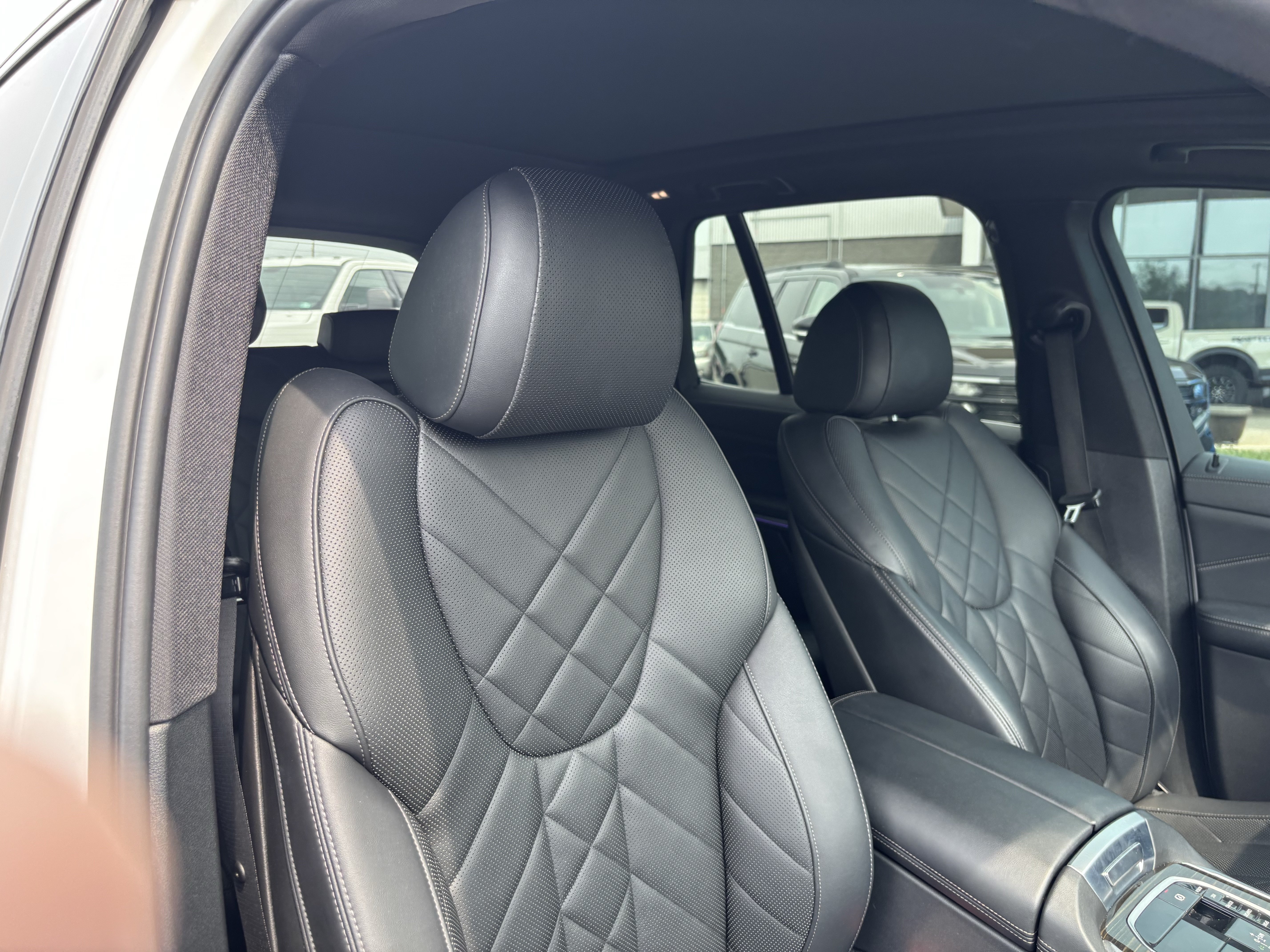 Used 2023 BMW X5 xDrive40i w/ Premium Package AWD/4WD image 41