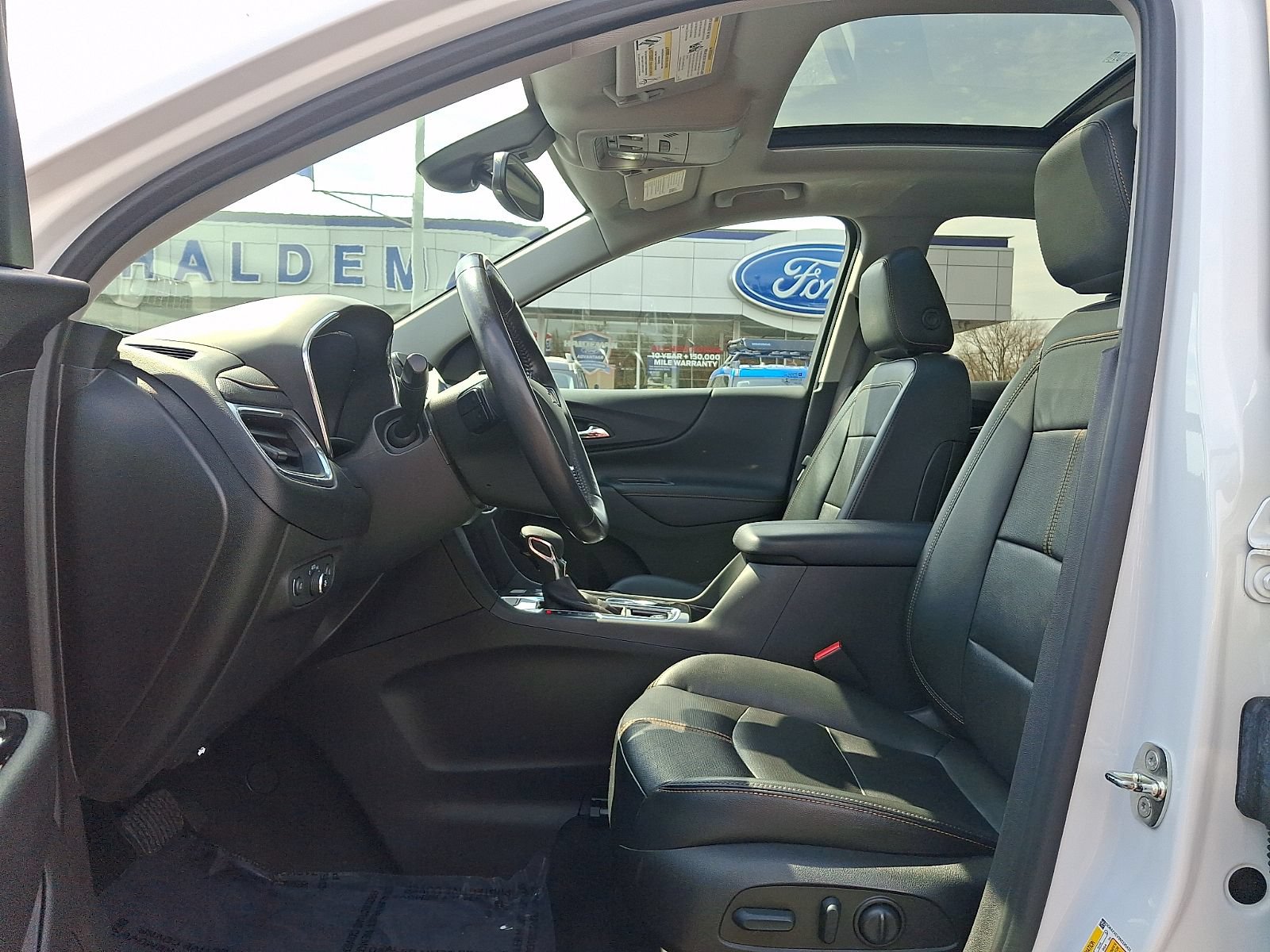 Used 2022 Chevrolet Equinox Premier AWD/4WD image 14