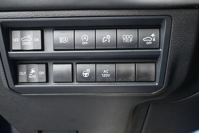 Used 2025 Toyota Tundra Platinum AWD/4WD image 9