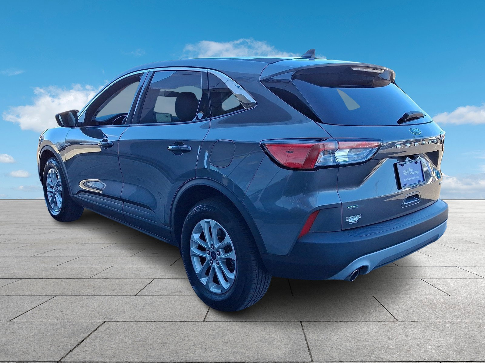 Certified 2022 Ford Escape SE w/ Convenience Package image 2