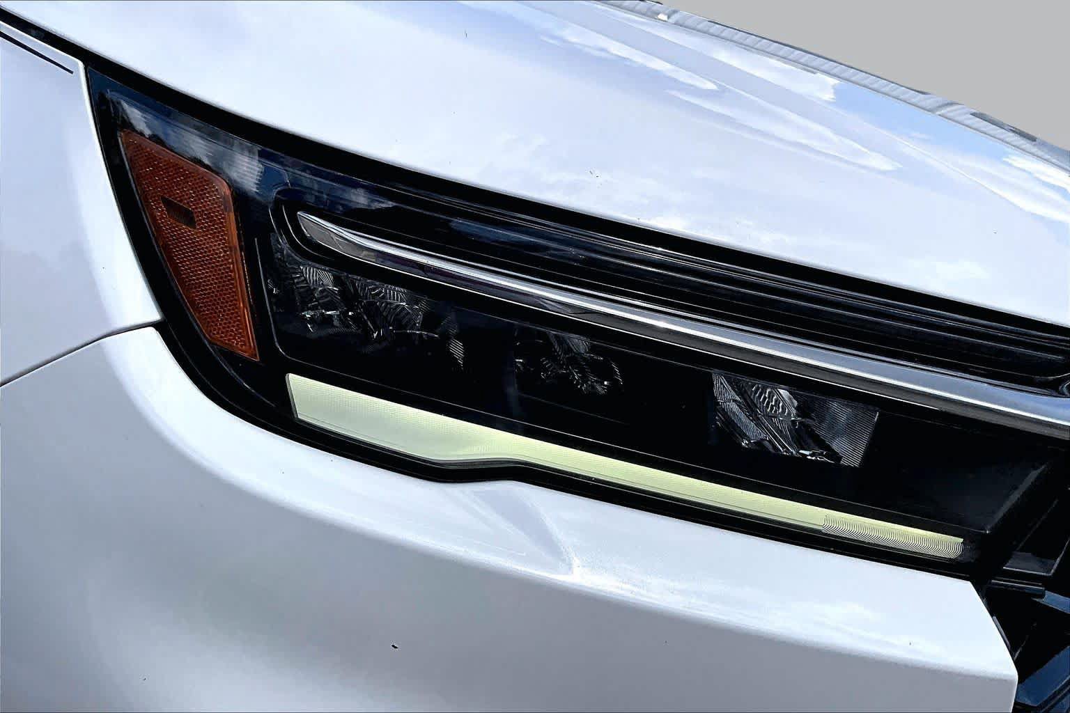 Used 2023 Honda Pilot Touring image 27