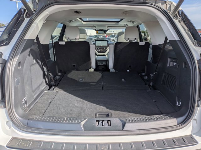 Certified 2025 Ford Explorer Platinum w/ Ultimate Package image 31