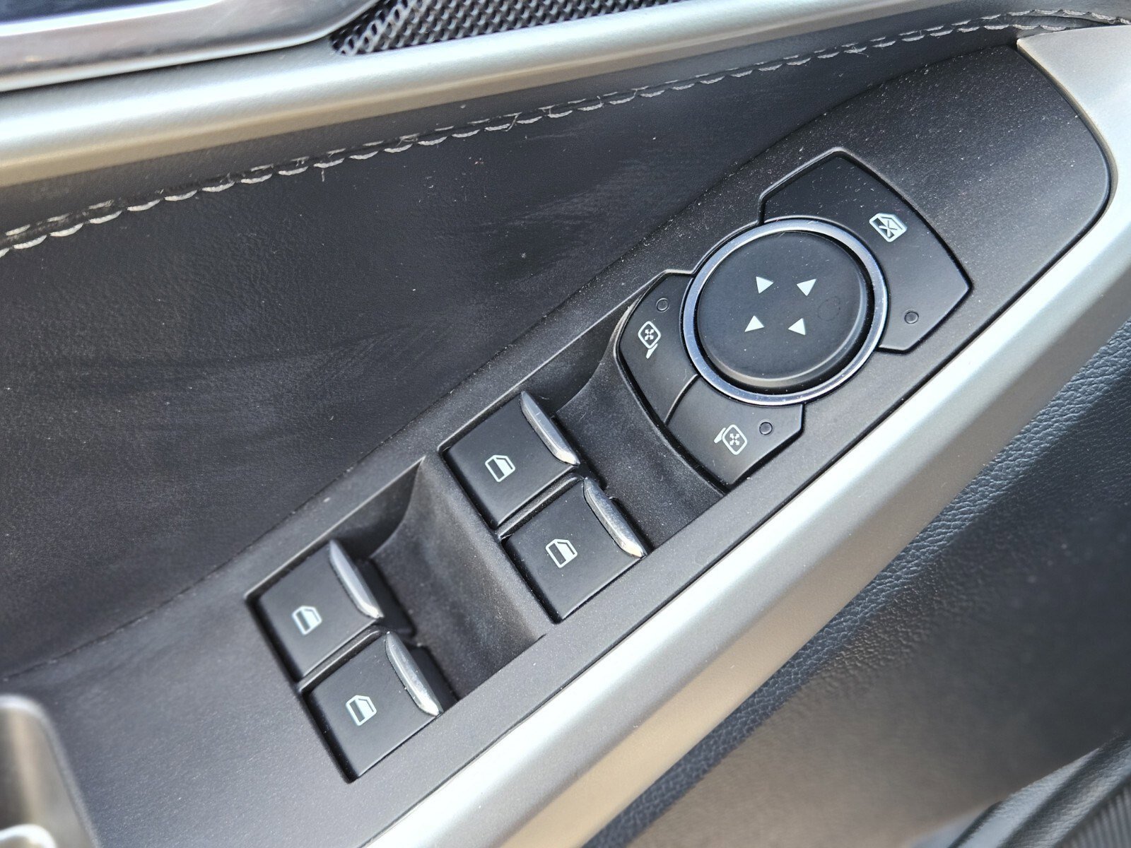 Certified 2023 Ford Explorer XLT w/ Equipment Group 202A image 18