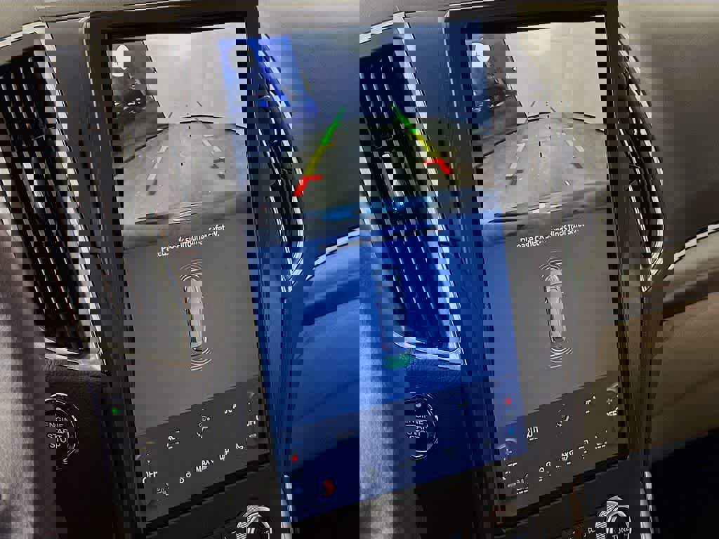 Certified 2024 Ford Edge Titanium image 27