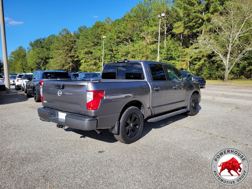 Used 2024 Nissan Titan SV w/ SV Convenience Package RWD image 6