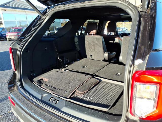 Certified 2020 Ford Explorer Platinum w/ Premium Technology Package image 23