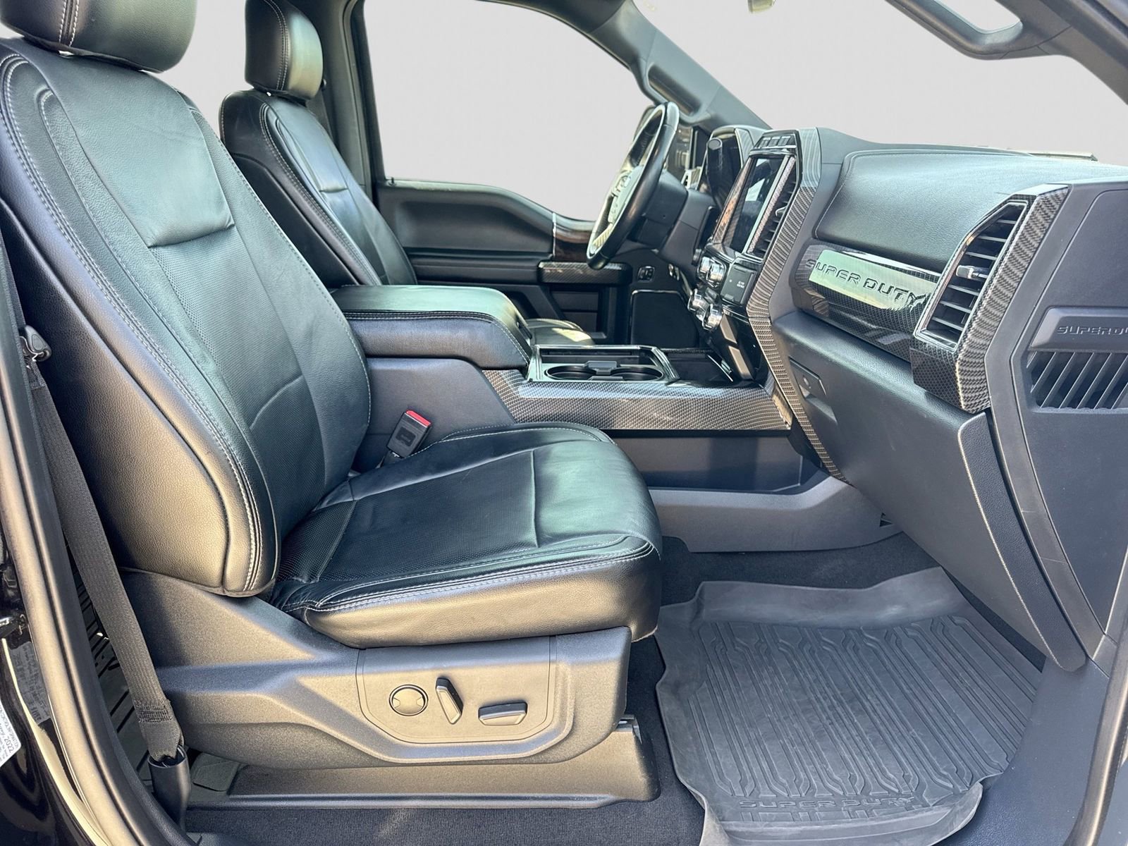 Certified 2022 Ford F250 Lariat w/ Tremor Off-Road Package AWD/4WD image 28