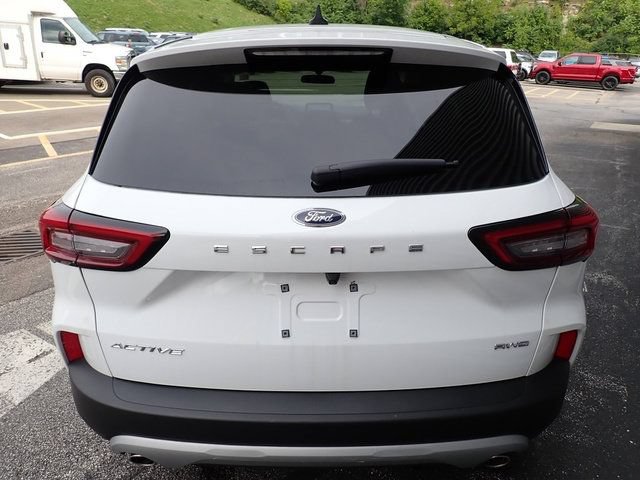 Certified 2025 Ford Escape Active w/ Cold Weather Package AWD/4WD image 6