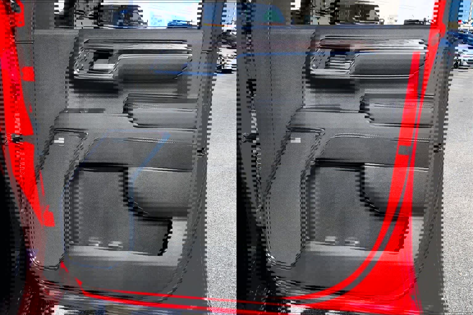 Used 2024 Chevrolet Silverado 2500 LTZ w/ LTZ Convenience Package image 22