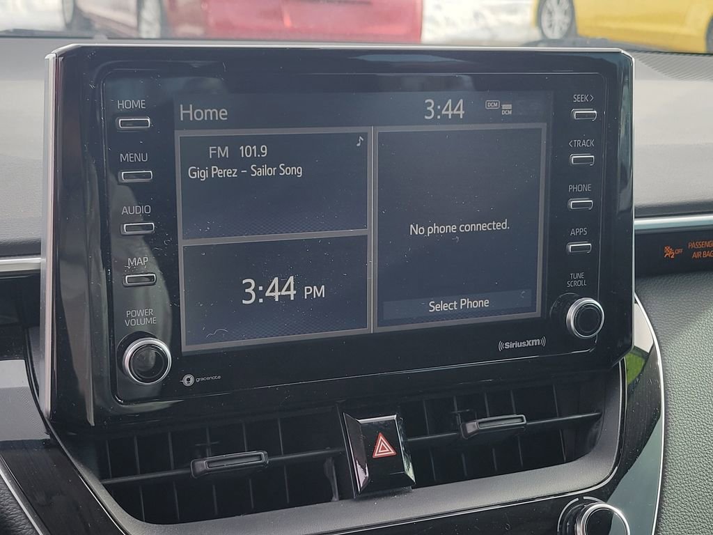 Used 2021 Toyota Corolla LE image 24