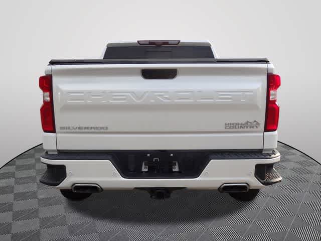 Used 2021 Chevrolet Silverado 1500 High Country w/ Technology Package AWD/4WD image 3