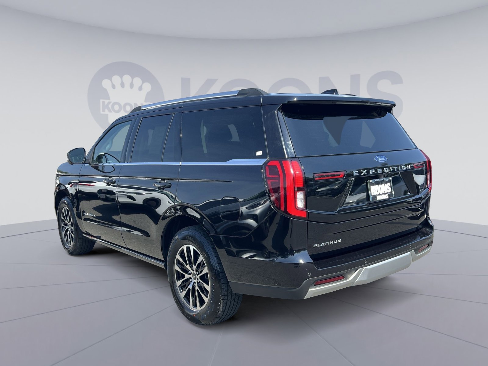 Certified 2025 Ford Expedition Platinum AWD/4WD image 8