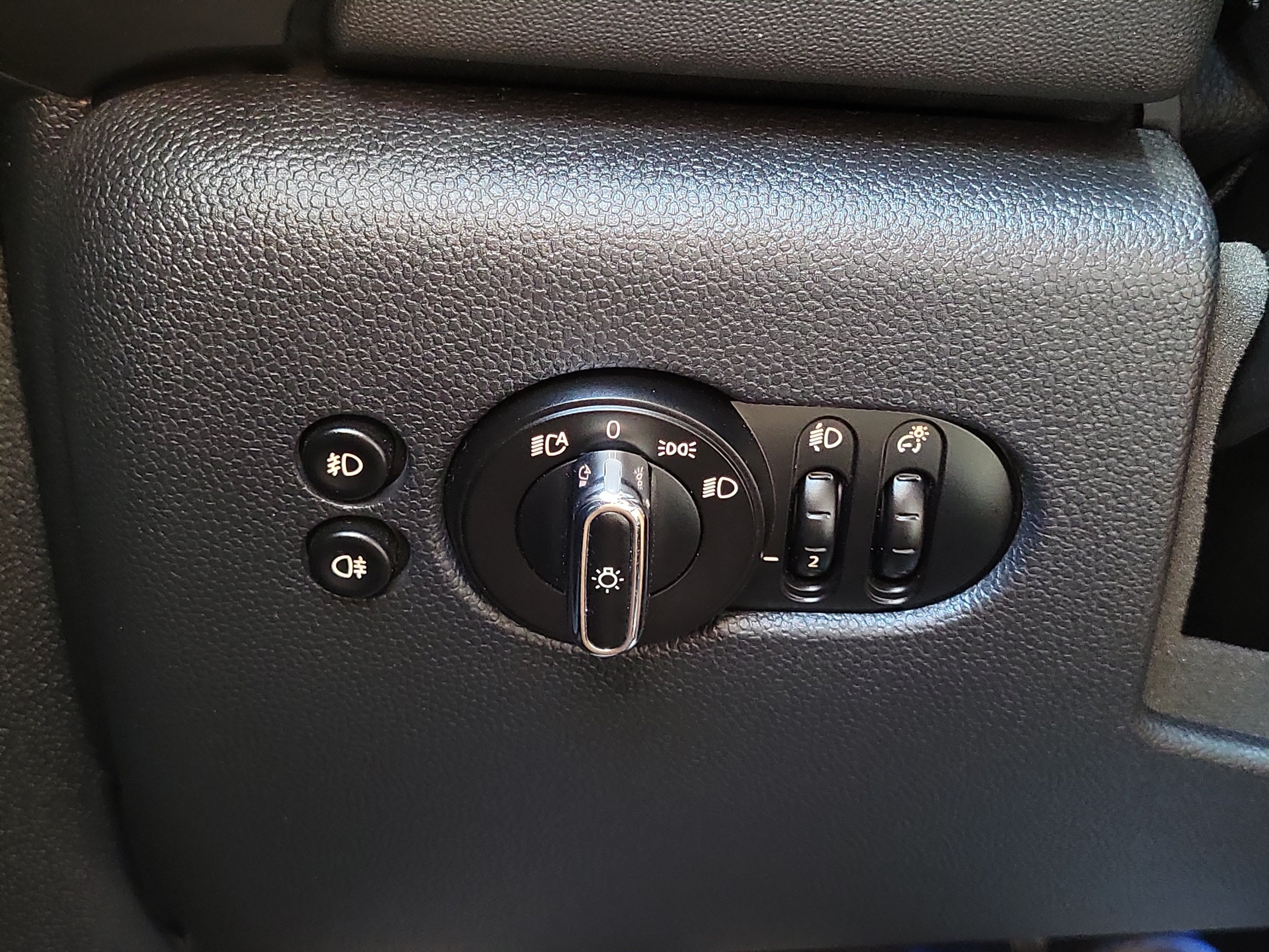 Used 2021 MINI Cooper S FWD image 25