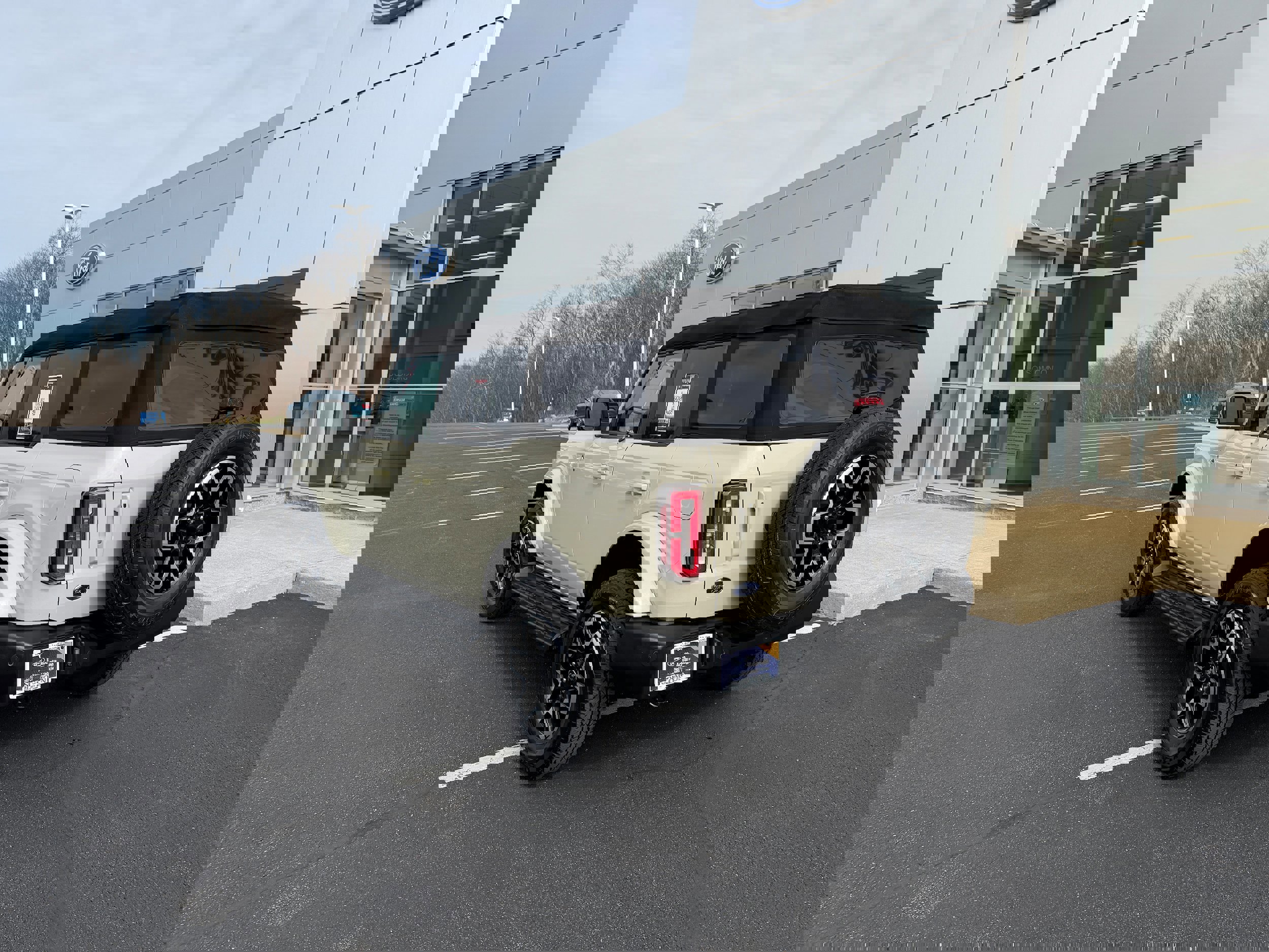 Certified 2025 Ford Bronco Outer Banks image 6