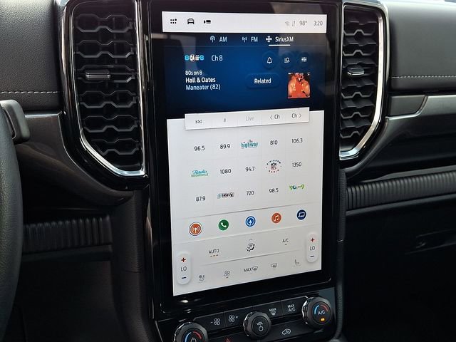 Certified 2024 Ford Ranger Lariat w/ Trailer Tow Package image 17