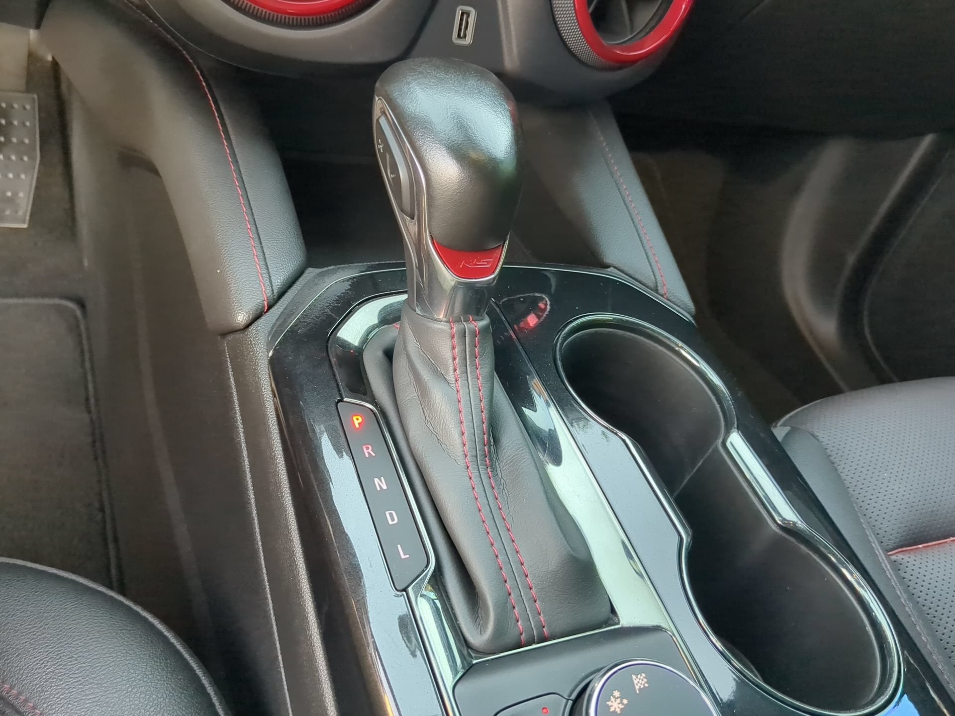 Used 2022 Chevrolet Blazer RS FWD image 64