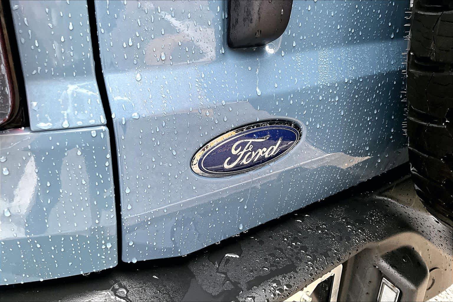 Certified 2025 Ford Bronco Outer Banks w/ Sasquatch Package AWD/4WD image 31