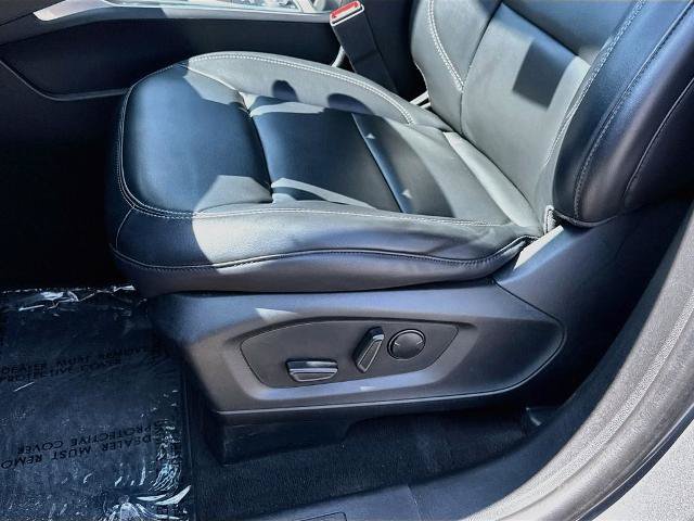 Certified 2023 Ford Explorer XLT w/ Equipment Group 202A AWD/4WD image 17