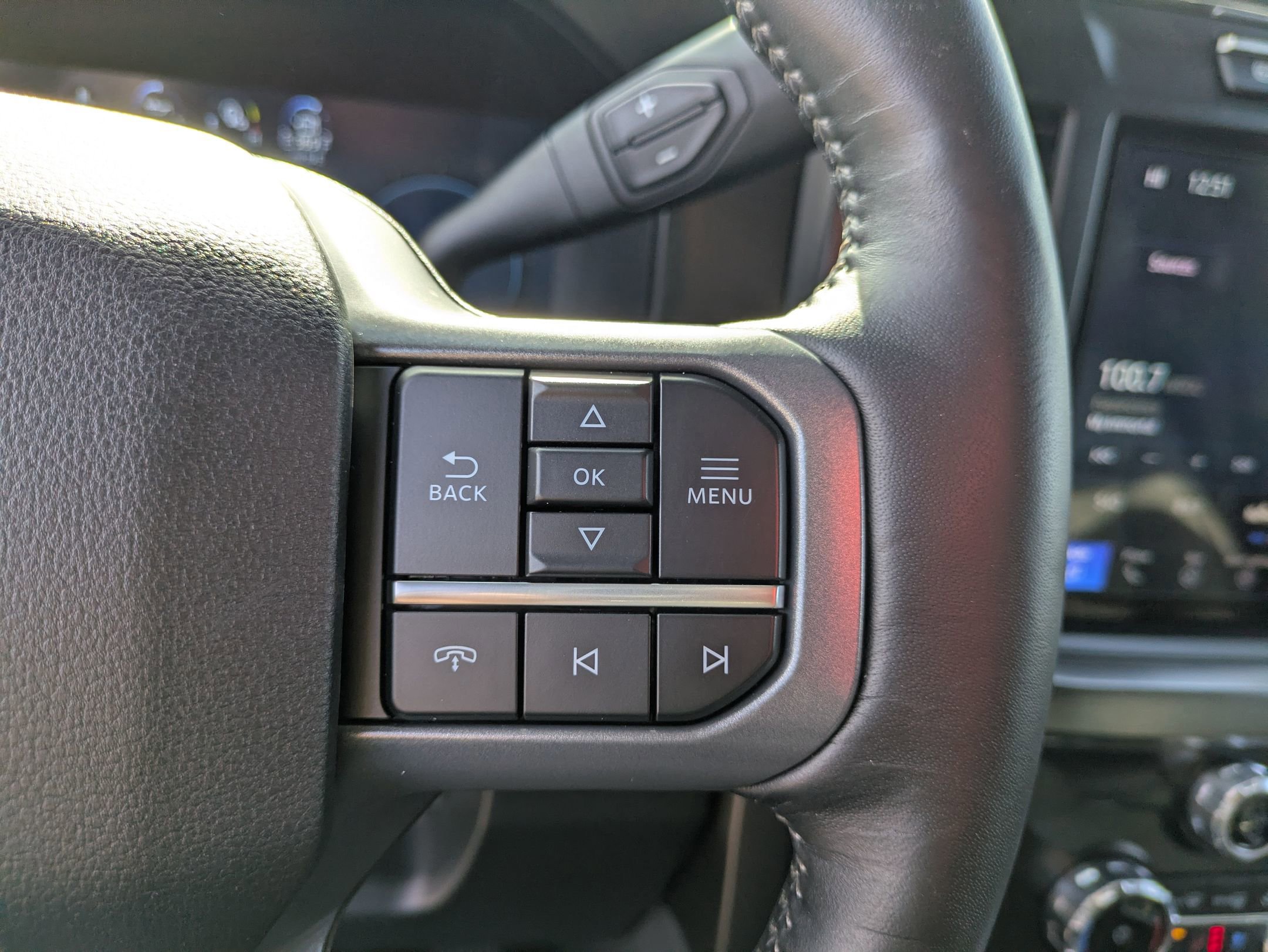 Certified 2024 Ford F350 Lariat w/ Chrome Package image 22