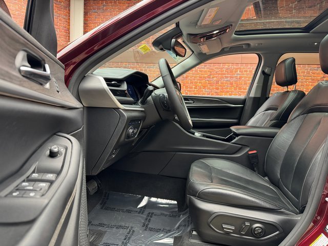 Used 2022 Jeep Grand Cherokee Limited 4xe image 23