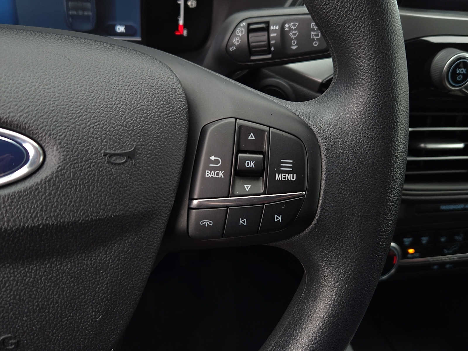 Certified 2025 Ford Escape Active AWD/4WD image 21