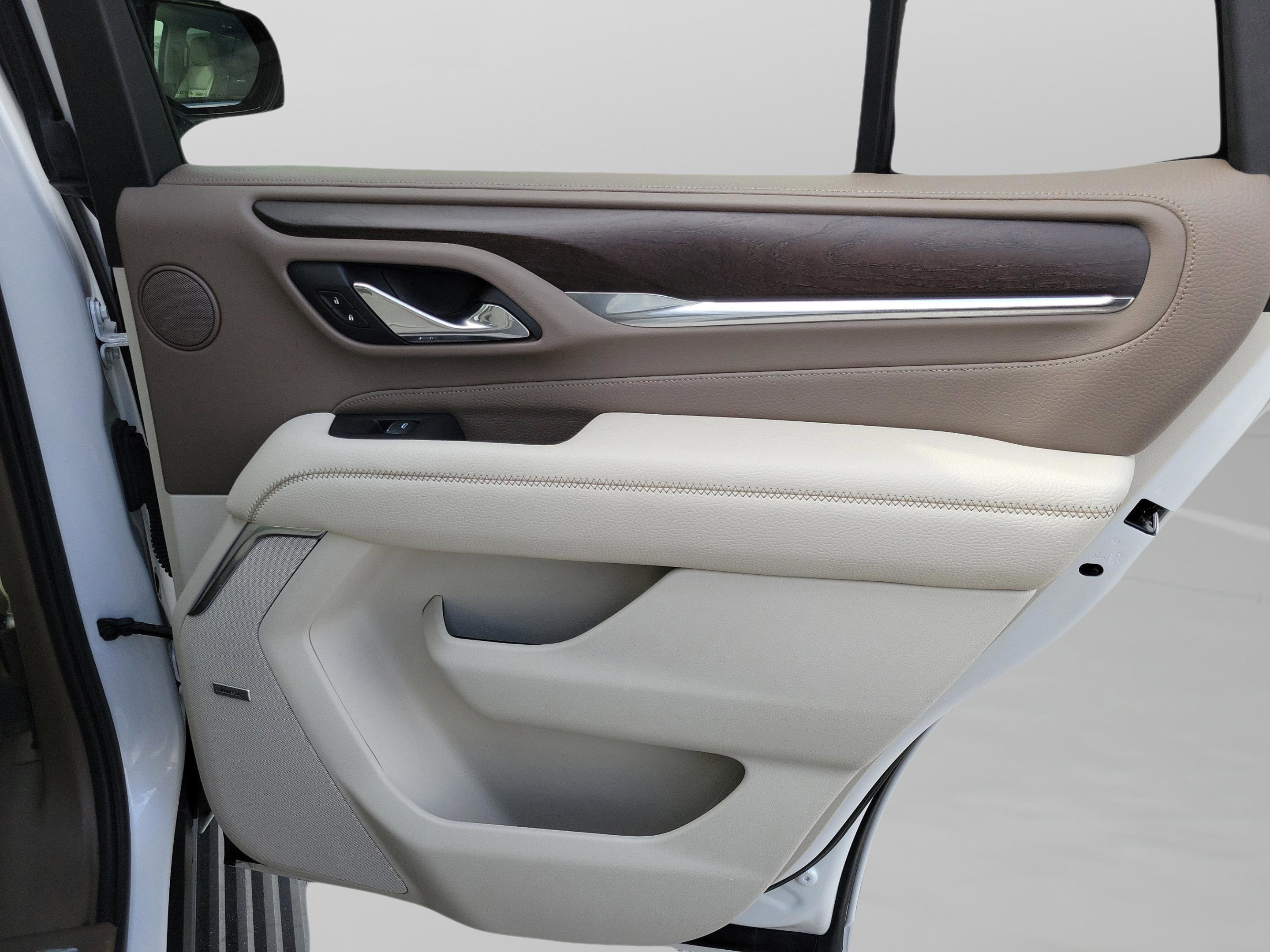 Used 2021 GMC Yukon Denali w/ Denali Premium Package image 26