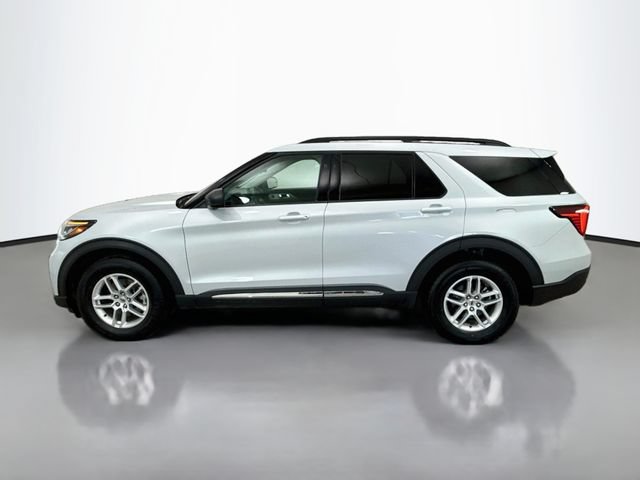 Certified 2025 Ford Explorer Active AWD/4WD image 4