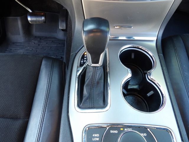 Used 2022 Jeep Grand Cherokee Laredo X image 23