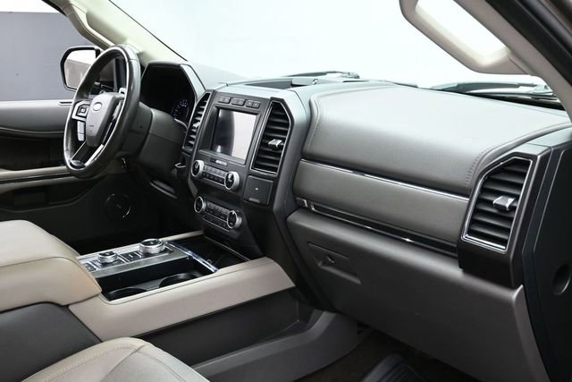 Certified 2019 Ford Expedition Limited w/ Equipment Group 302A AWD/4WD image 31