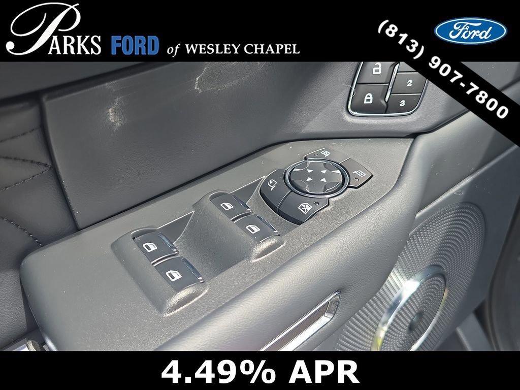 Certified 2024 Ford Expedition Platinum image 18