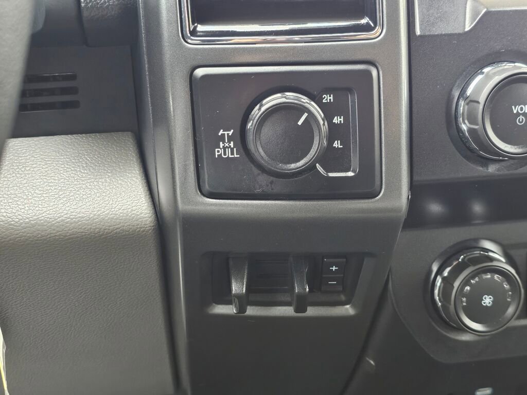 Certified 2022 Ford F250 XLT w/ XLT Value Package image 29