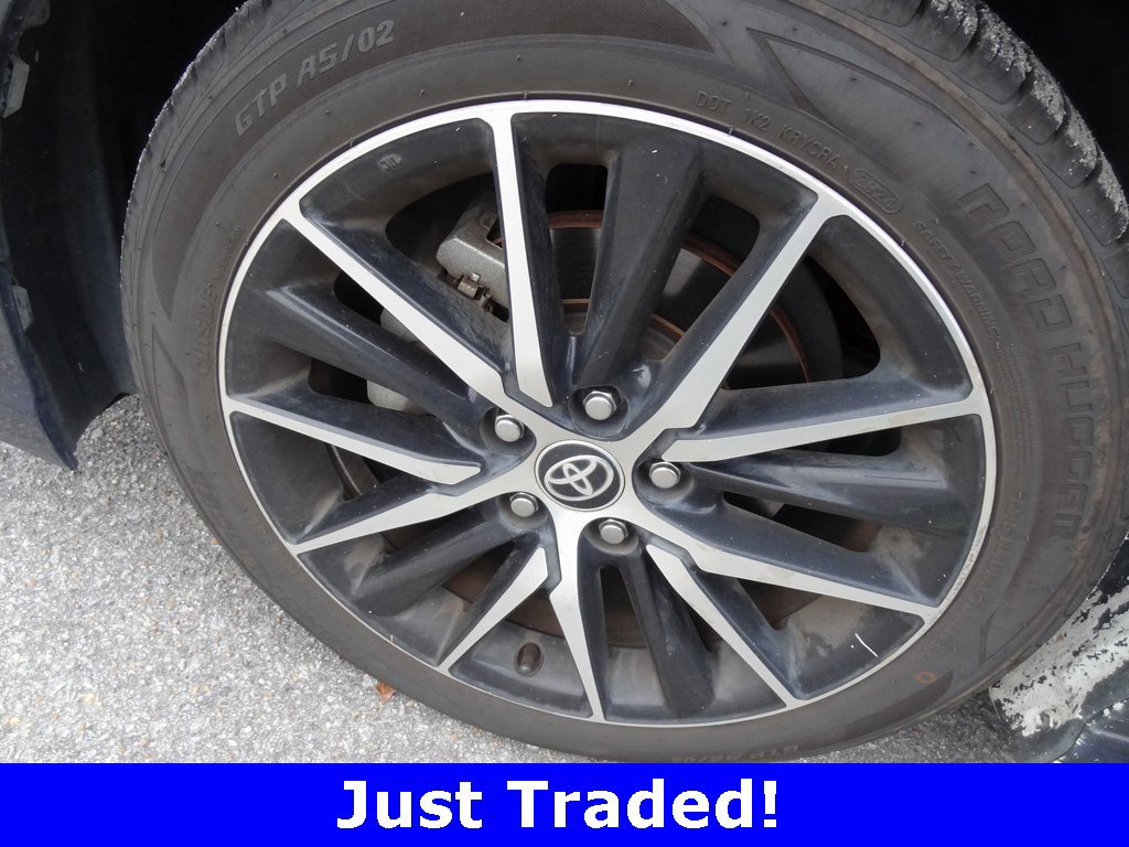 Used 2021 Toyota Camry SE image 7