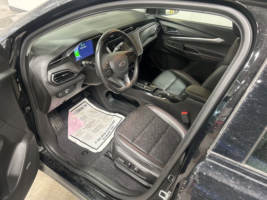 Used 2023 Chevrolet Bolt EUV Premier w/ Sun & Sound Package image 2