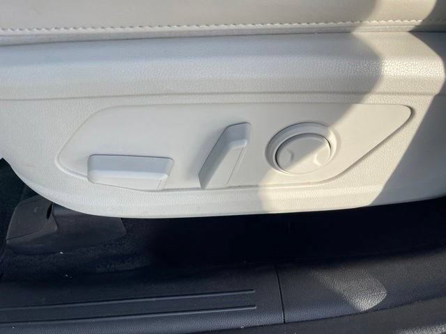 Used 2025 Kia Sorento S w/ Panoramic Sunroof Package FWD image 14