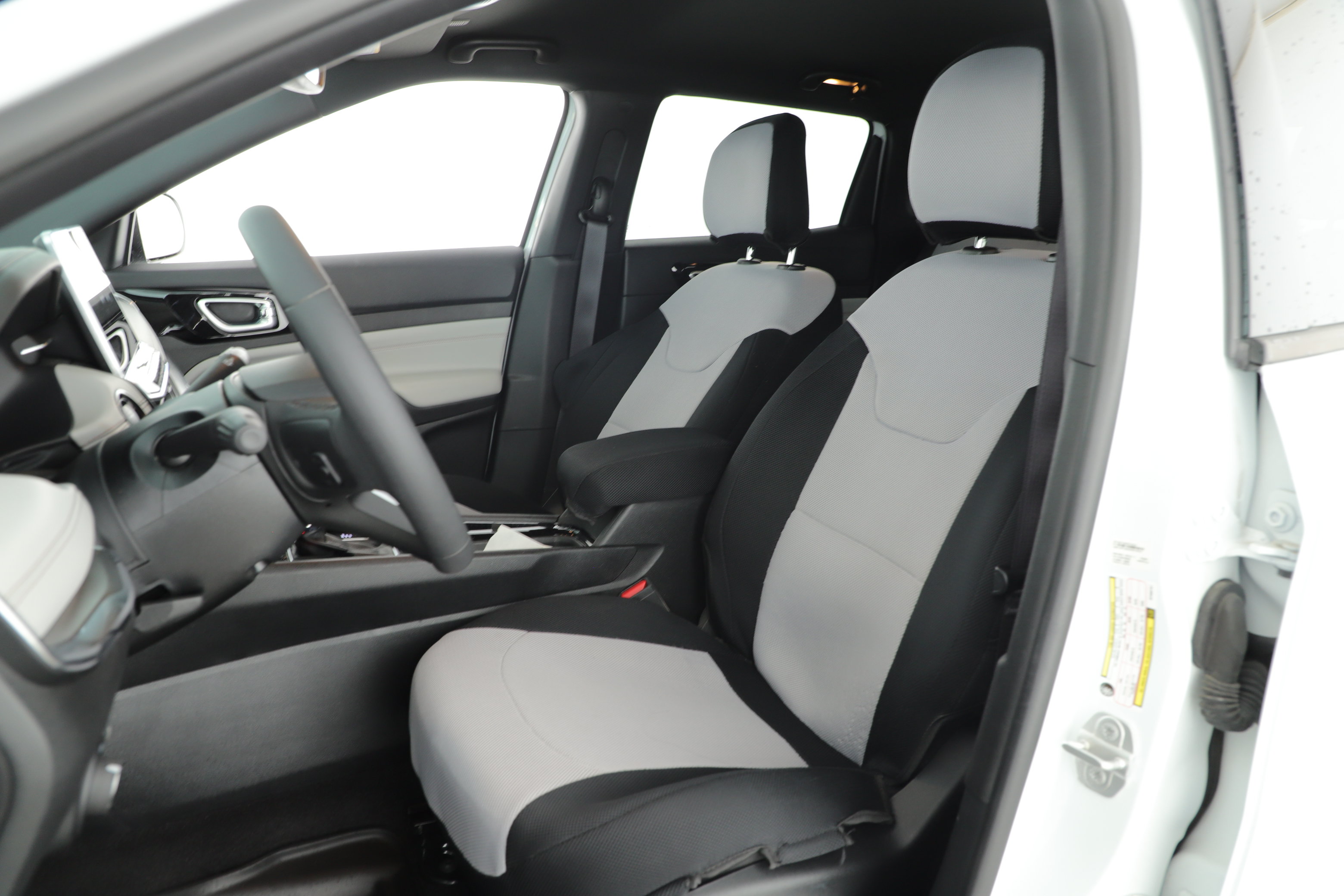 Used 2024 Jeep Compass Limited AWD/4WD image 19