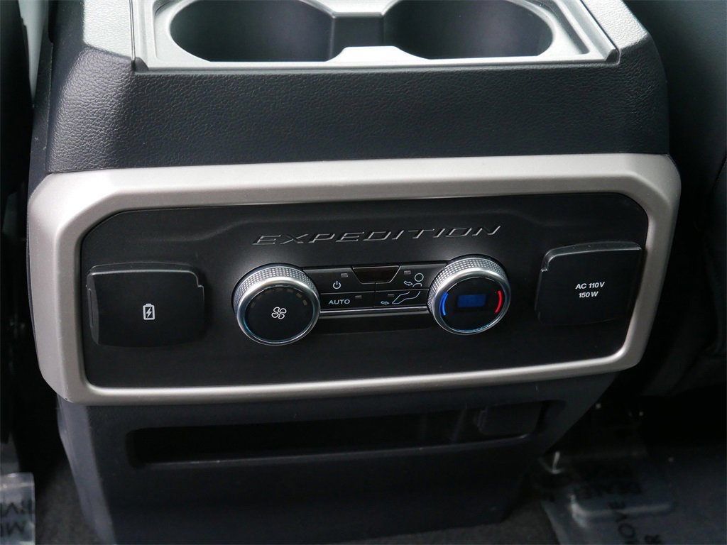 Certified 2024 Ford Expedition XLT image 14