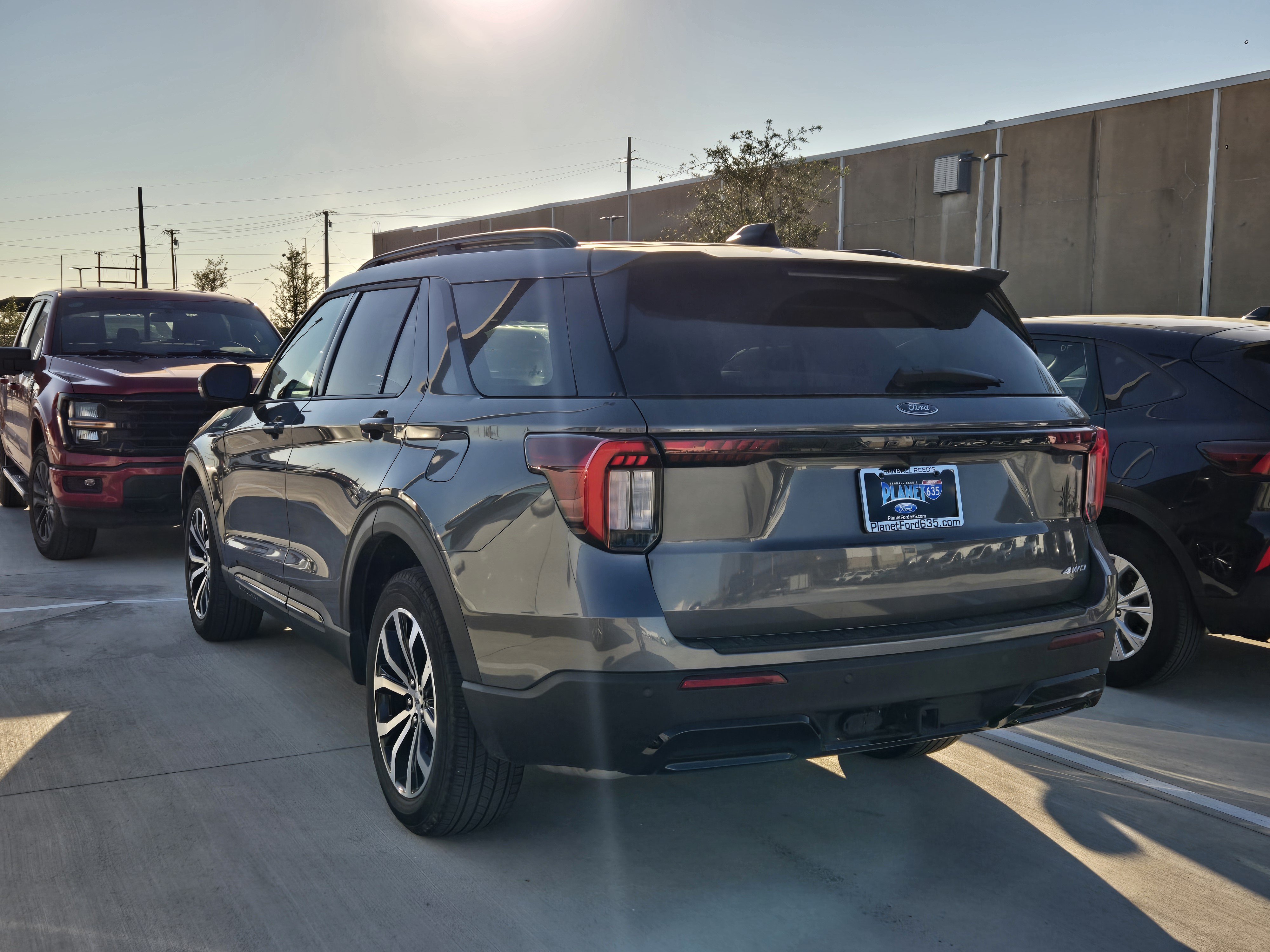 Certified 2025 Ford Explorer ST-Line AWD/4WD image 4