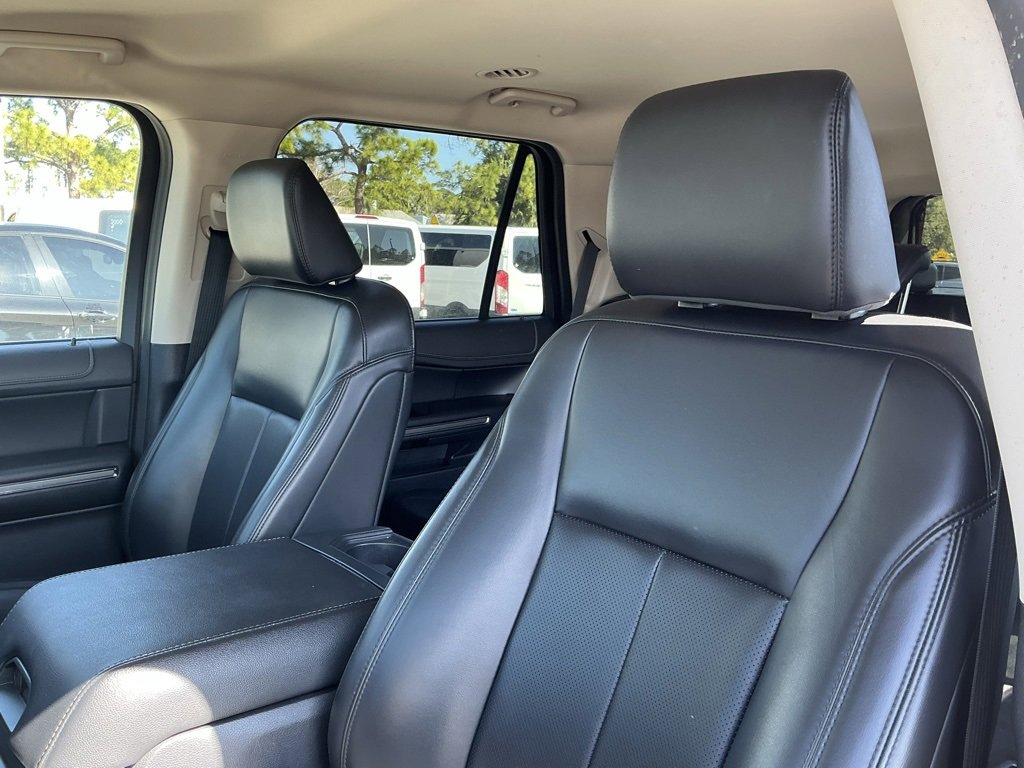 Certified 2024 Ford Expedition XLT image 25