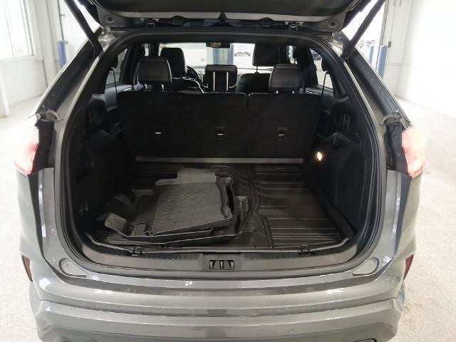 Certified 2023 Ford Edge ST image 19