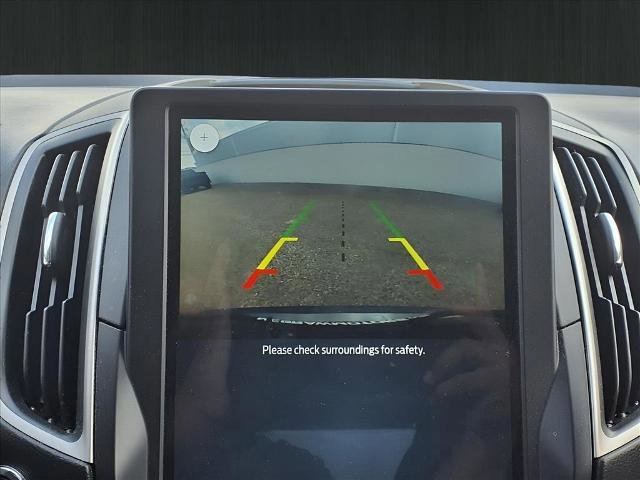 Certified 2022 Ford Edge SE image 16