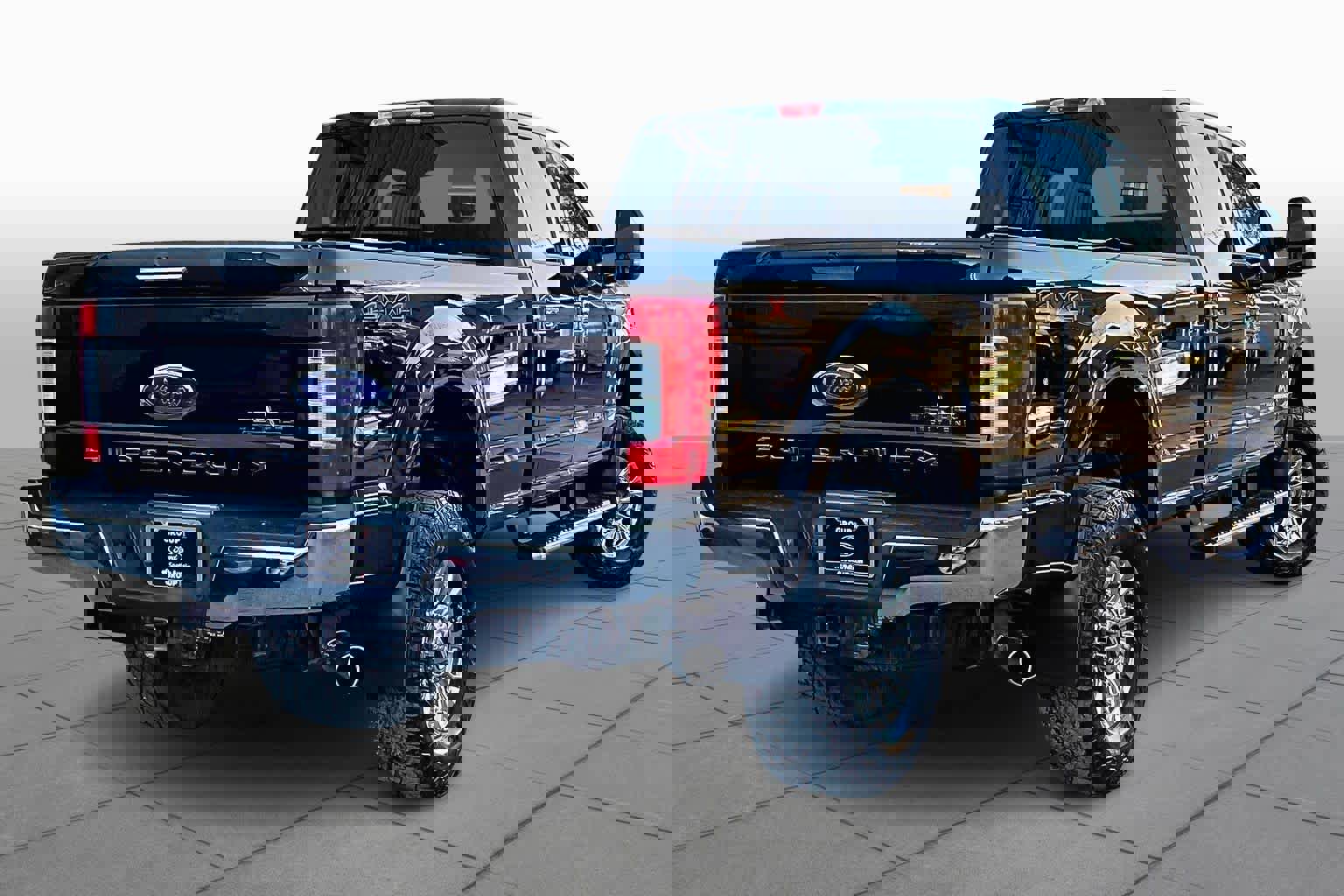 Certified 2019 Ford F350 XLT w/ XLT Premium Package image 3