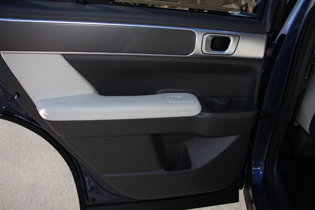 Used 2025 Hyundai Santa Fe SEL AWD/4WD image 20