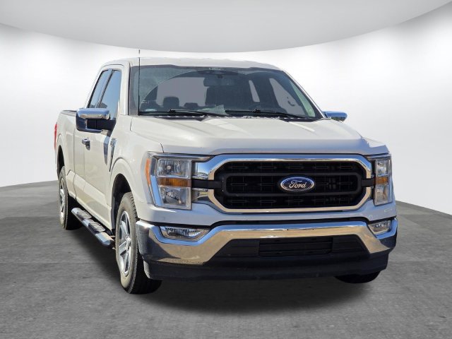 Certified 2022 Ford F150 XLT w/ Equipment Group 301A Mid RWD image 9