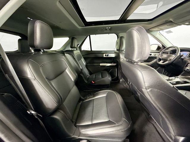 Certified 2021 Ford Explorer Limited w/ Hybrid Equipment Group 310A image 30